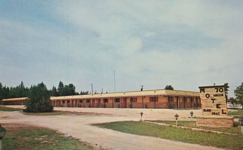 Chalet North Motel (Island View Lodge Motel) - Old Postcard (newer photo)